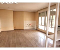 CHALET EN URBANIZACIÓN ALTORREAL