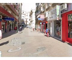 Local en Calle del Pilar