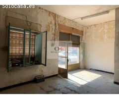 Local comercial para cambio de uso a vivienda.