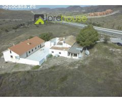 CASCAMPO_561 Finca de 8.5Ha y viviendas frente campo de Golf de Lorca
