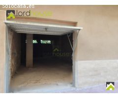BAJOCOMER_760. Bajo comercial en la viña