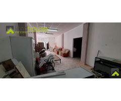 1174. Local comercial en Avd. Fuerzas Armadas, frente Mercadona.