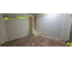 1174. Local comercial en Avd. Fuerzas Armadas, frente Mercadona.