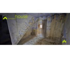1155. Casa para restaurar en la pedanía de Coy.