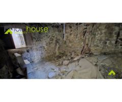 1155. Casa para restaurar en la pedanía de Coy.