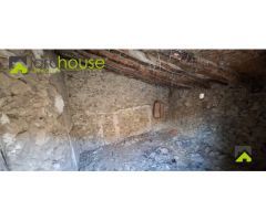 1155. Casa para restaurar en la pedanía de Coy.