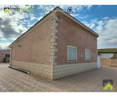 1261. ¡Tú oasis familiar en Lorca! 500 m² de lujo con piscina y jardín. 360º.