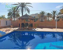 CHALET EN ORIHUELA COSTA