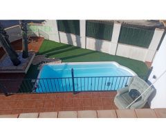 Se vende chalet con piscina, en urbaización El Galán, Orihuela Costa.