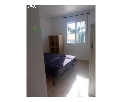 Se vende chalet con piscina, en urbaización El Galán, Orihuela Costa.
