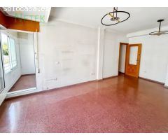 ESPACIOSO PISO EN EL CENTRO DE LOS MONTESINOS