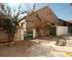 CASA CON PARCELA