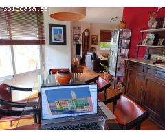 ¡Chalet de Lujo en Altorreal con Vistas al Campo de Golf y Amplias Reformas!
