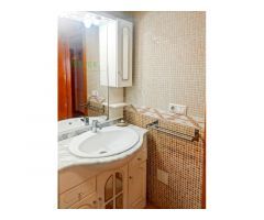 APARTAMENTO JUNTO A LA PINADA DE GUARDAMAR.