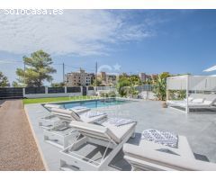 Villa Moderna con Inmejorable Vista al Mar en Ubicación Tranquila