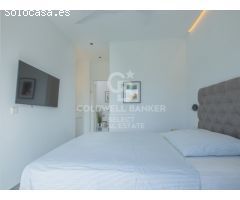 Villa Moderna con Inmejorable Vista al Mar en Ubicación Tranquila