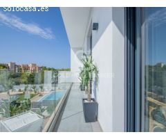 Villa Moderna con Inmejorable Vista al Mar en Ubicación Tranquila