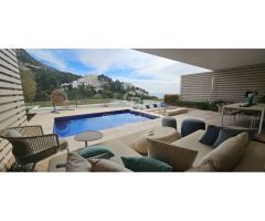 Villa moderna con privacidad y vistas al mediterráneo