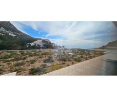 Villa moderna con privacidad y vistas al mediterráneo