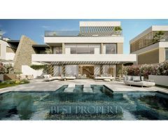 Villas de lujo en venta en el Parque Natural de Marina del este. Primera línea