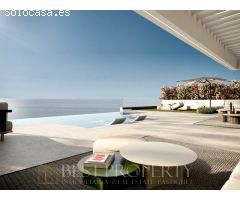 Villas de lujo en venta en el Parque Natural de Marina del este. Primera línea
