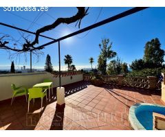 Casa de campo en Los Tablazos, Nerja con vistas al mar y a la montaña.