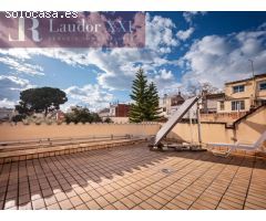 CASA CON PISCINA CENTRO DE SABADELL
