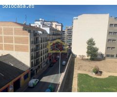 DJSANTOS le ofrece un excelente ático de 150 m2 útiles, todo exterior, muy