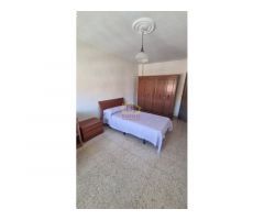ATENCION ESTUDIANTES. EL PRECIO INDICADO EN EL ANUNCIO ES PARA 1 HABITACION .