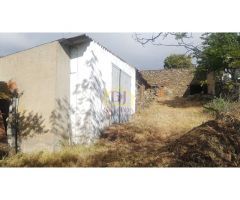 Finca urbana a la venta en Membribe de la Sierra.