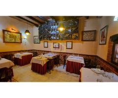 Local restaurante totalmente reformado, montado en funcionamiento!! En pleno