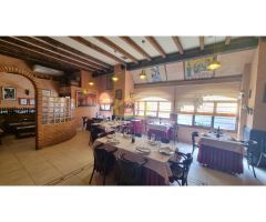 Local restaurante totalmente reformado, montado en funcionamiento!! En pleno