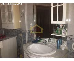 Chalet pareado de 350m2 útiles en san morales. Dispone de 6 dormitorios, 4 baños