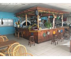 Chalet pareado de 350m2 útiles en san morales. Dispone de 6 dormitorios, 4 baños