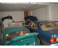 Chalet pareado de 350m2 útiles en san morales. Dispone de 6 dormitorios, 4 baños