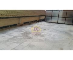 Chalet pareado de 350m2 útiles en san morales. Dispone de 6 dormitorios, 4 baños