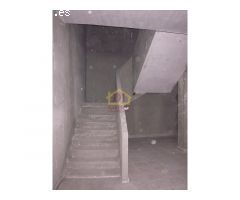 Local en zona centro con una superficie útil de 400m2. 190m2 de local en bruto