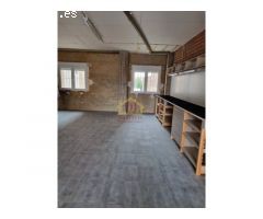 Local en alquiler ideal para profesionales, con capacidad para 4 o 5 coches.