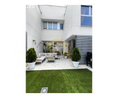 DJSANTOS le ofrece espectacular chalet individual en venta en la Urbanización