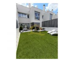 DJSANTOS le ofrece espectacular chalet individual en venta en la Urbanización