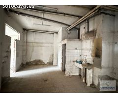 Local C/ Segovia, 4