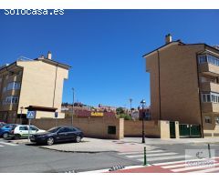 Alquiler de plaza de garaje en Ctra Burgohondo / C/ Mancebo de Arévalo