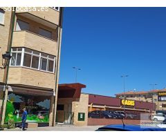 Alquiler de plaza de garaje en Ctra Burgohondo / C/ Mancebo de Arévalo