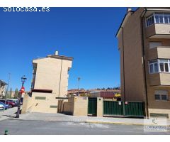 Alquiler de plaza de garaje en Ctra Burgohondo / C/ Mancebo de Arévalo