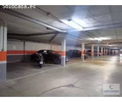 Alquiler de plaza de garaje en Ctra Burgohondo / C/ Mancebo de Arévalo