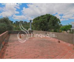 TERRENO PLANO CON CASITA PARA REFORMAR