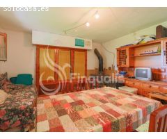 TERRENO PLANO CON CASITA PARA REFORMAR