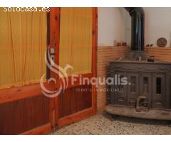 TERRENO PLANO CON CASITA PARA REFORMAR