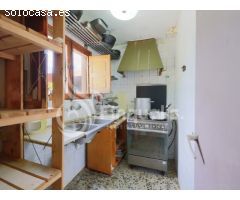 TERRENO PLANO CON CASITA PARA REFORMAR
