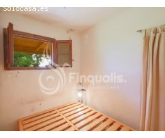 TERRENO PLANO CON CASITA PARA REFORMAR